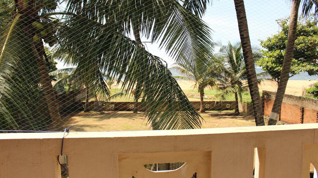 Hotel Janishi Residencies Negombo Esterno foto