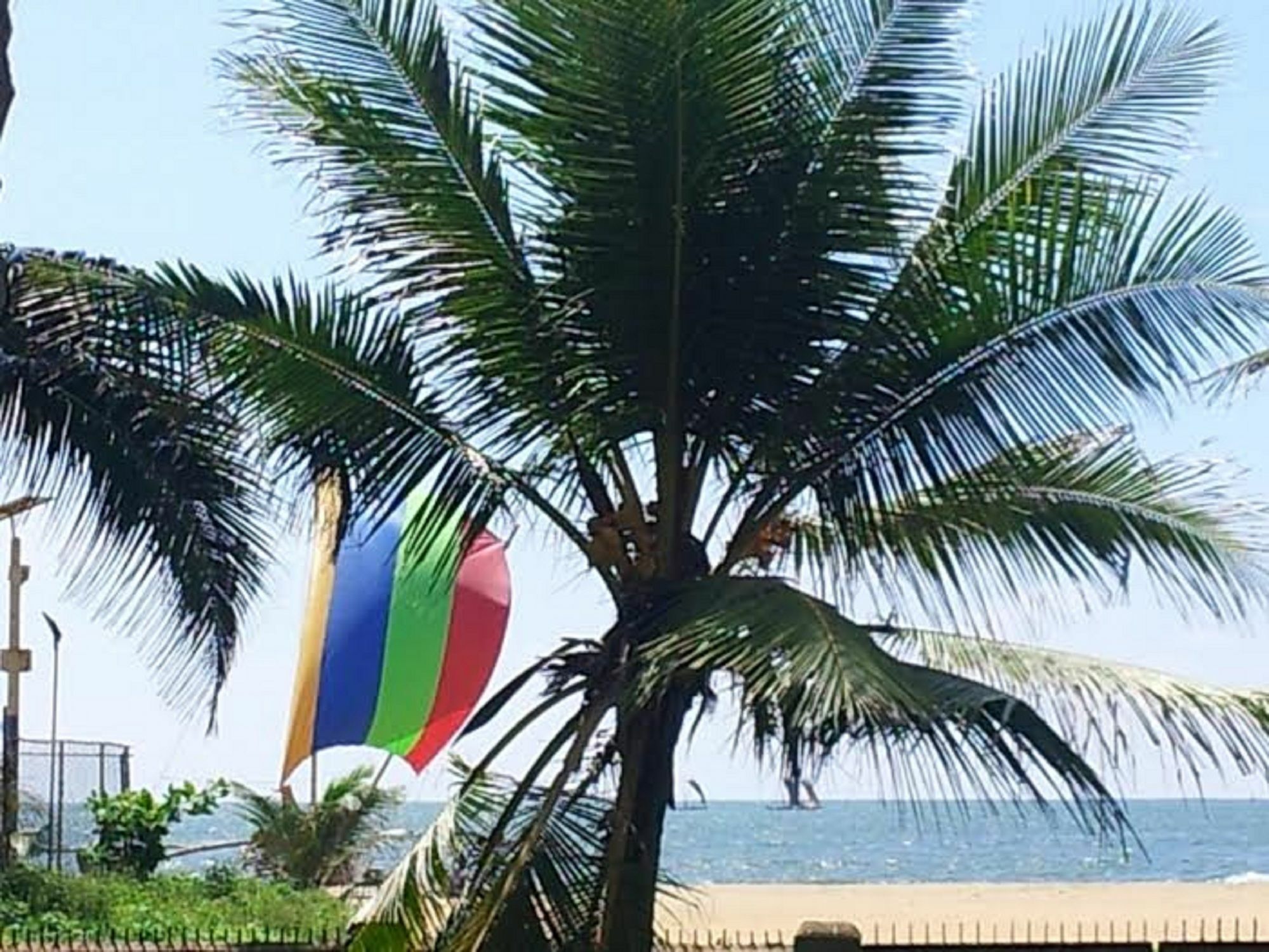 Hotel Janishi Residencies Negombo Esterno foto